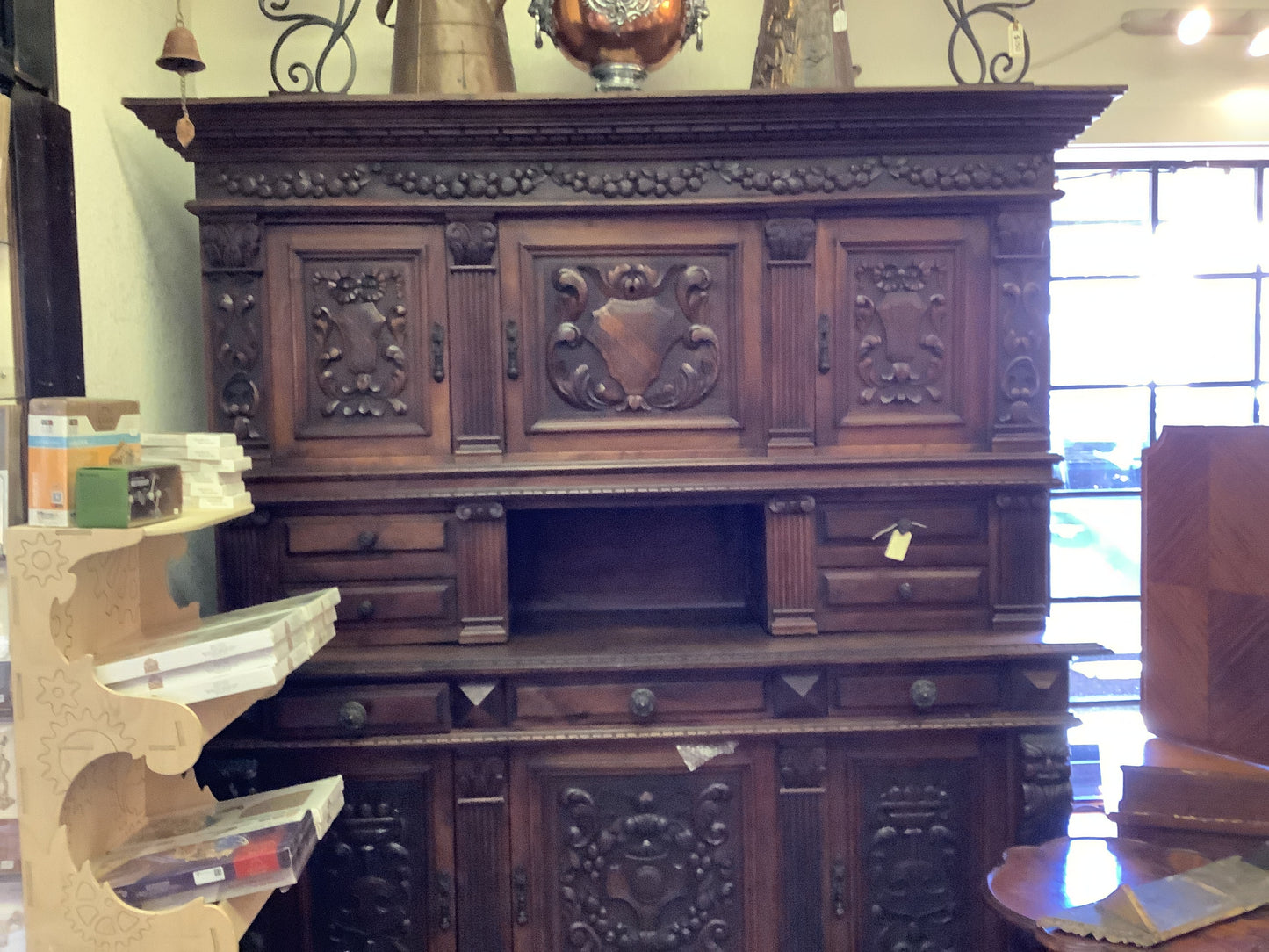546. French renaissance sideboard cabinet