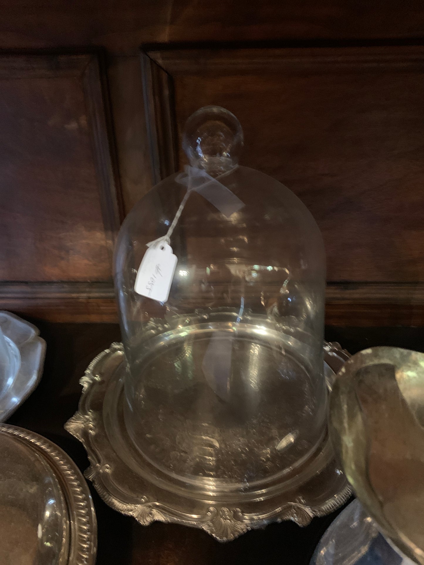 1055. Cloche w/tray