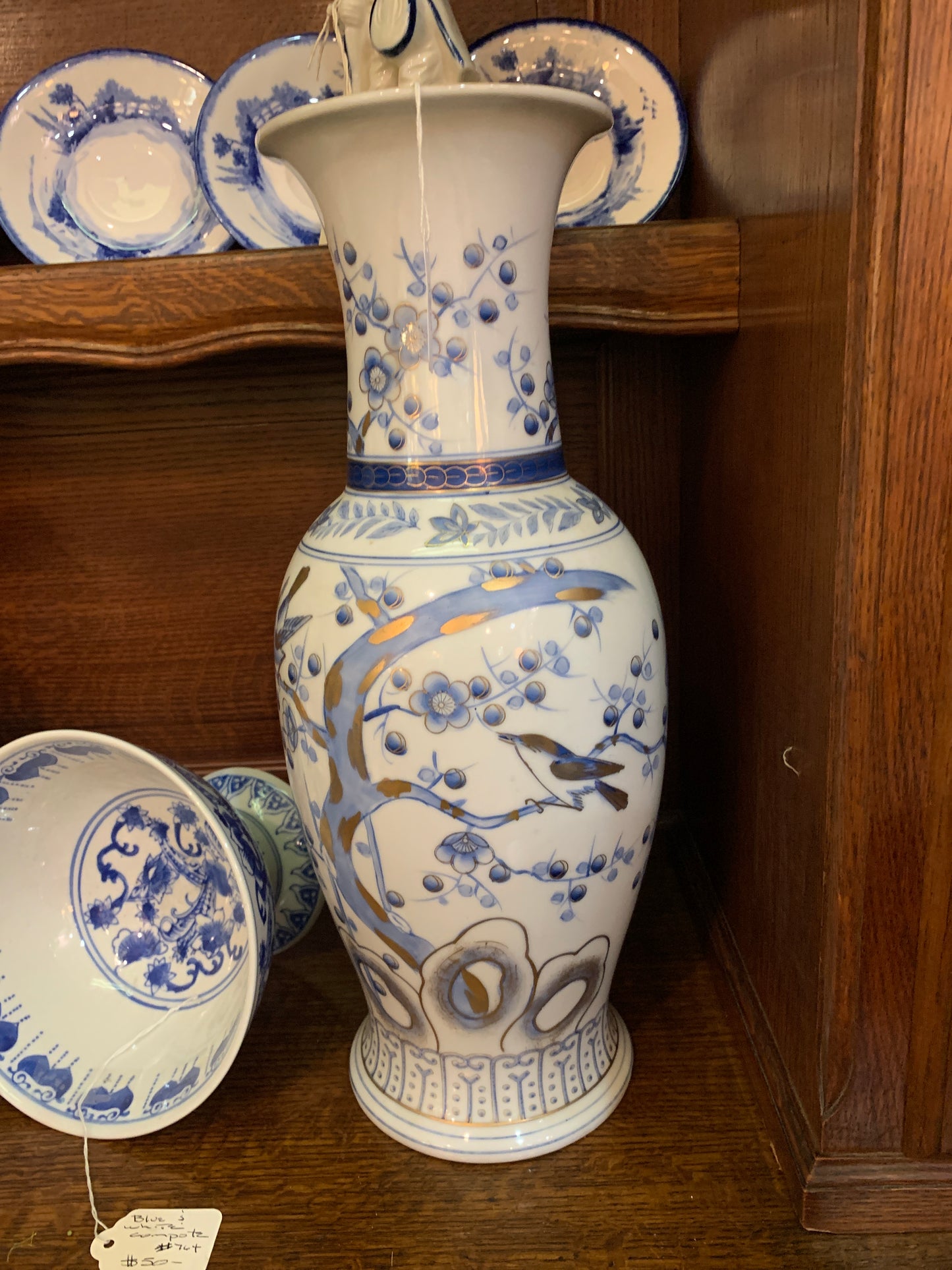 2090. Blue white handpainted porcelain vase