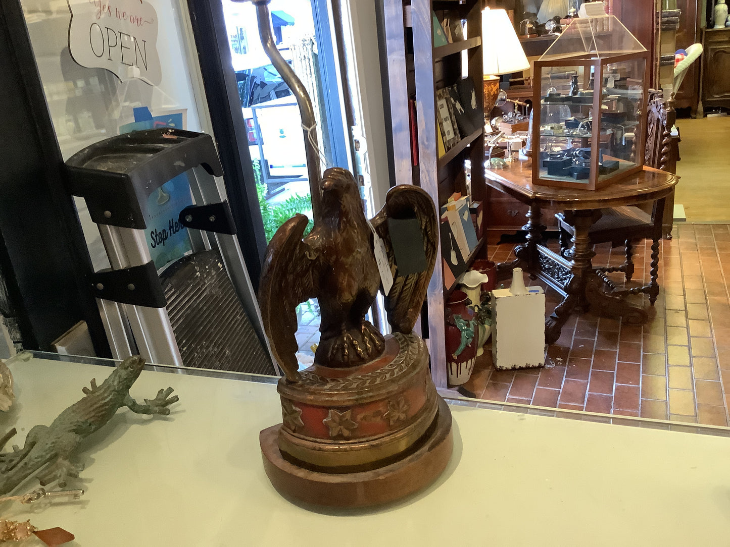 Eagle lamp