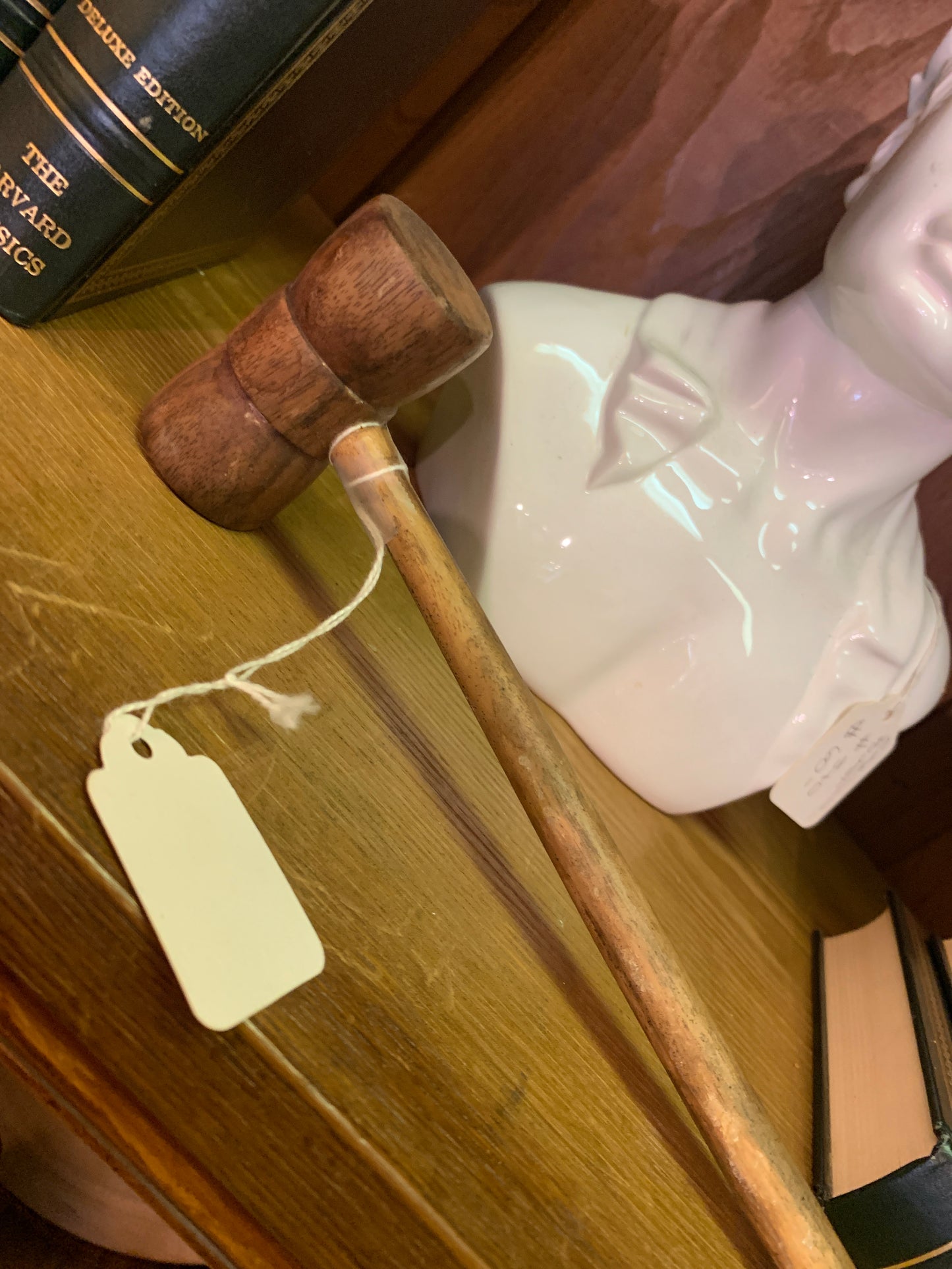 660. Wood gavel