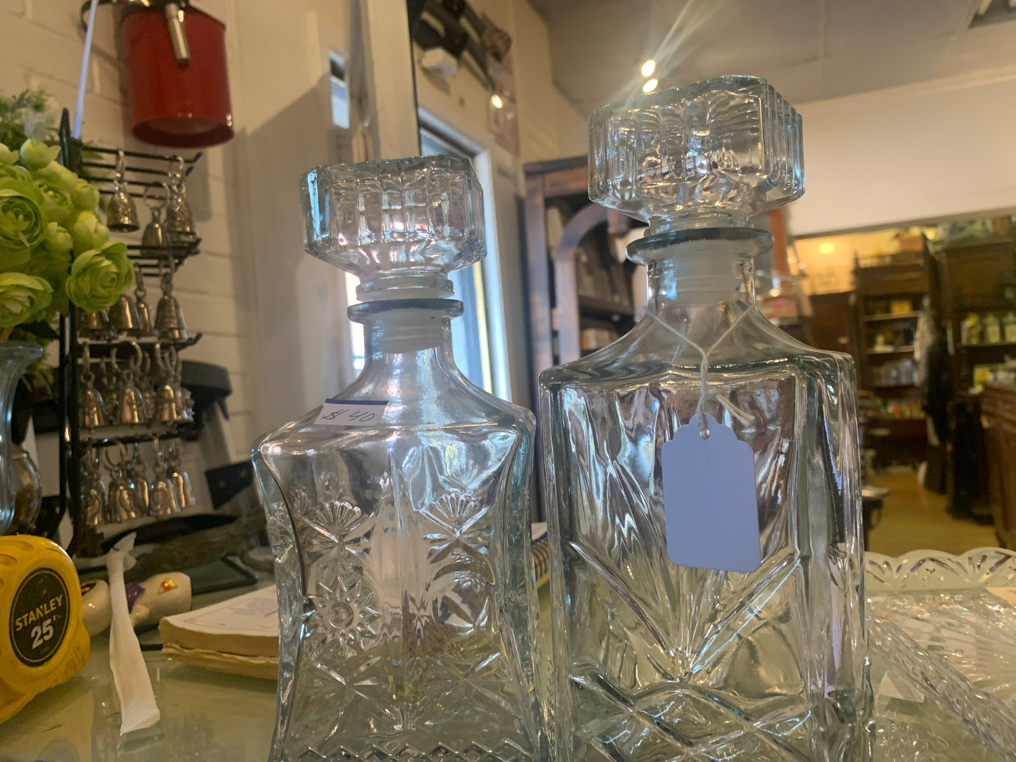932. Decanter