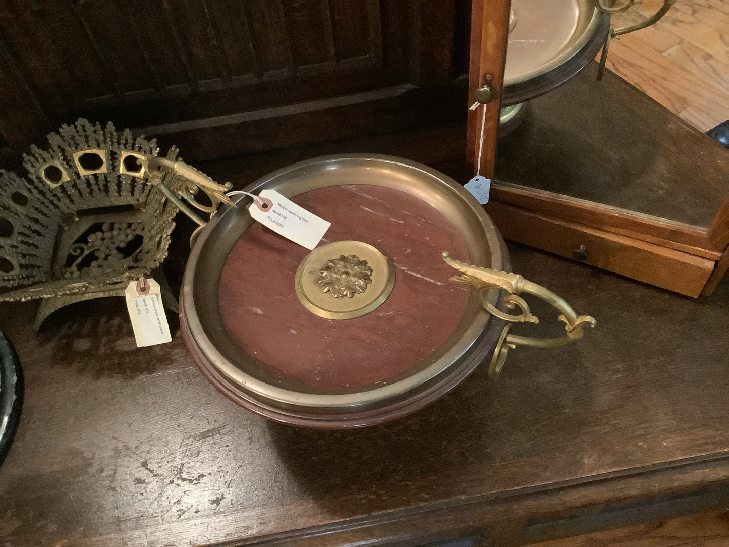 758. Marble Receiving dish