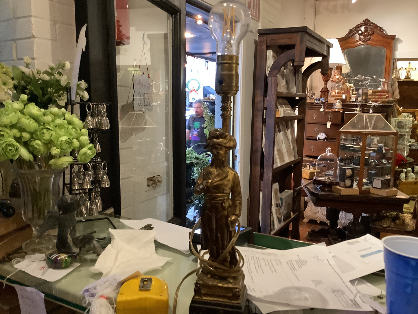 3080. Napoleon lamp