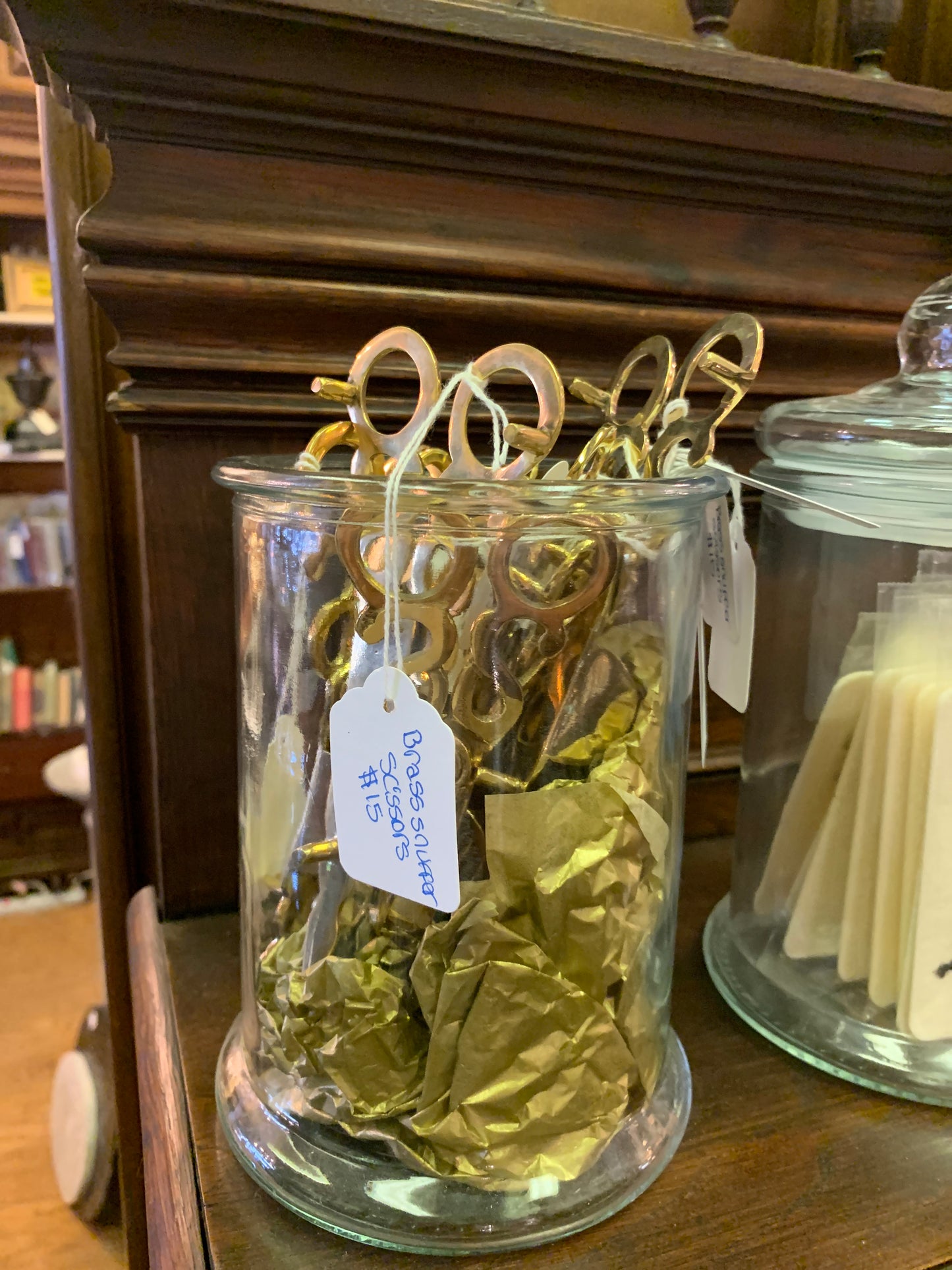 222. Brass snuffer scissors