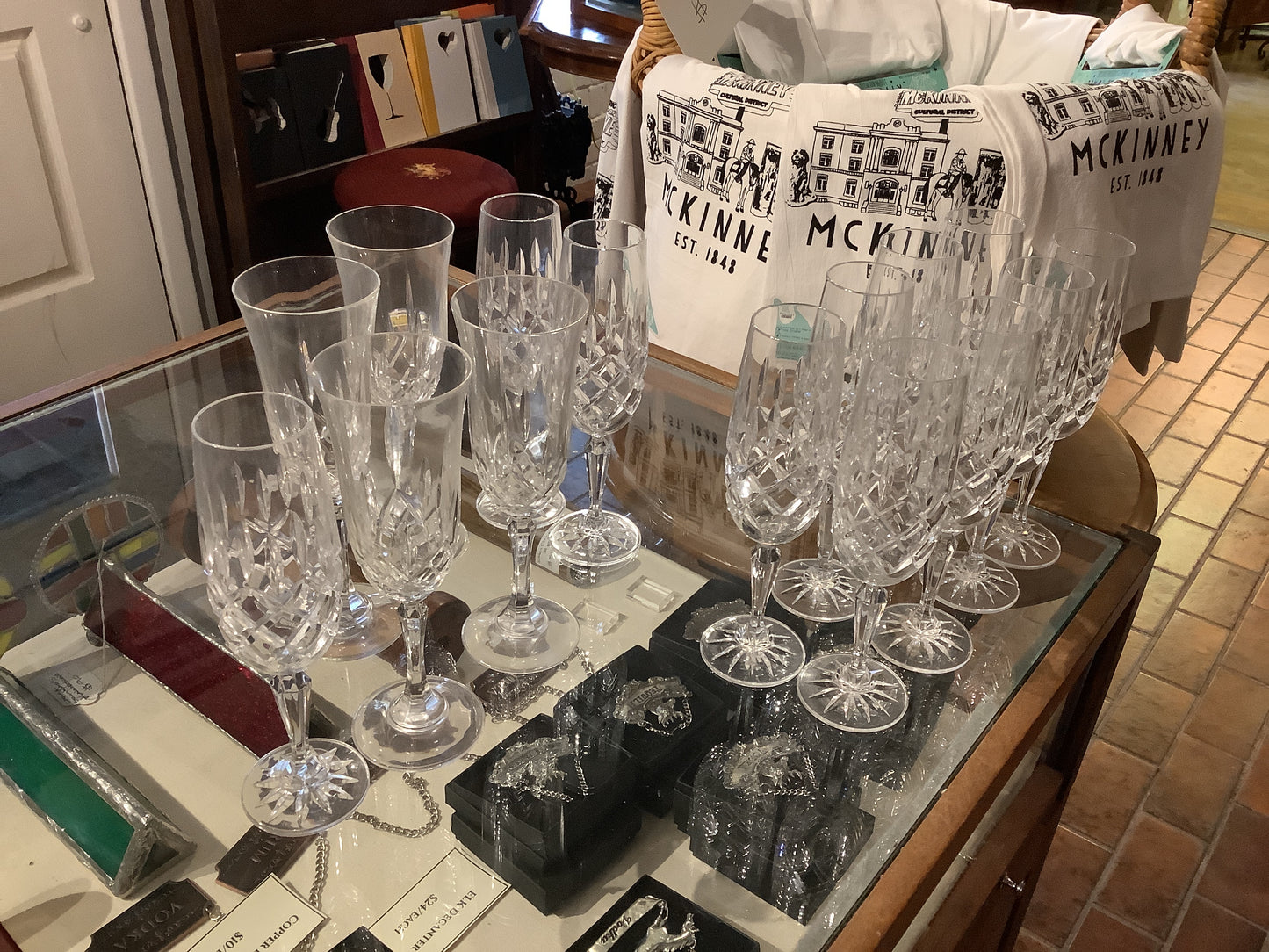 Champagne flutes pair