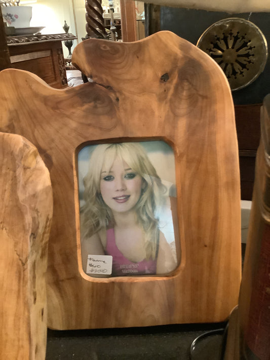 2040. Rustic wood frame 6”x8”