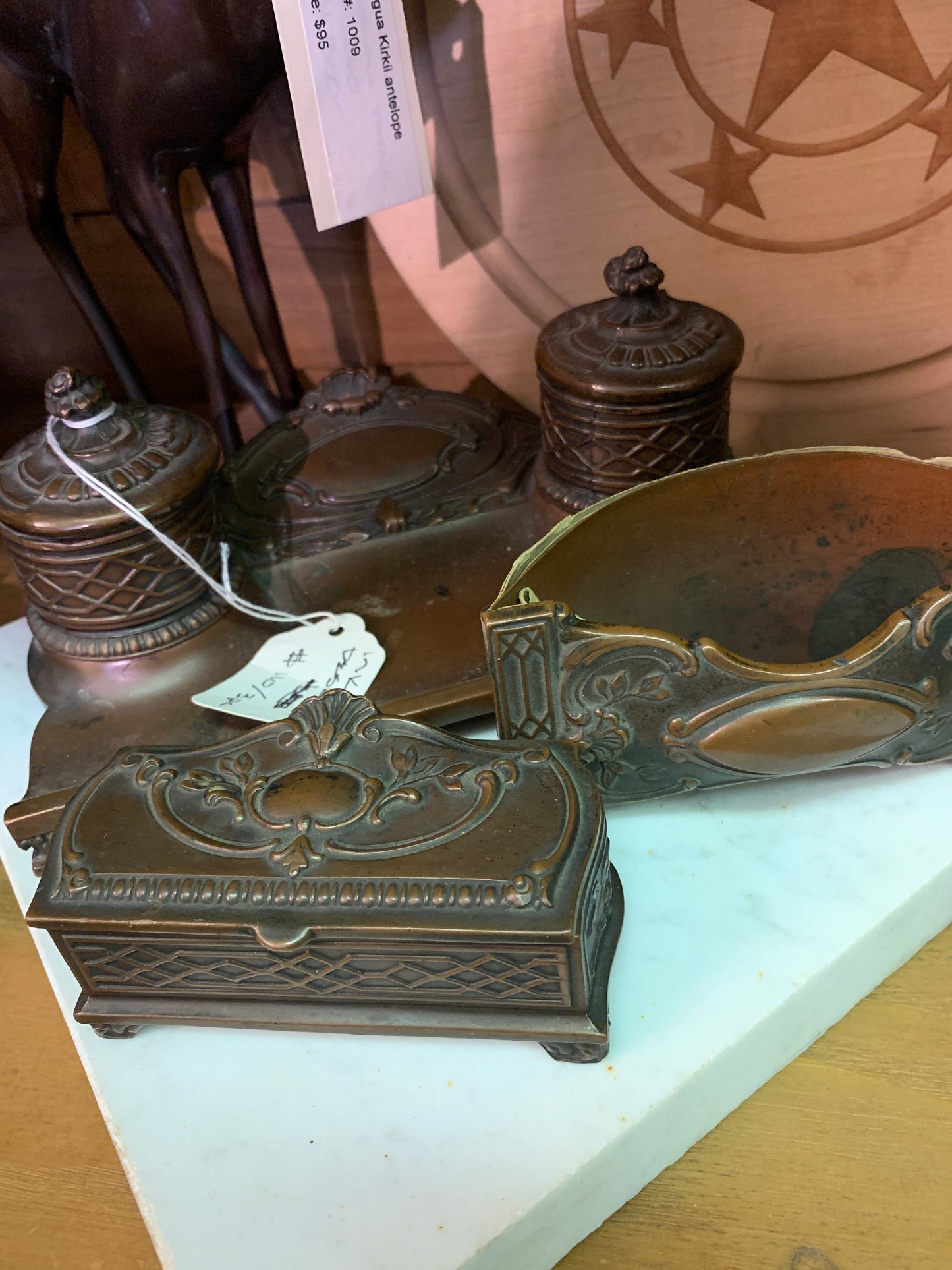 1052.  Inkwell desk set/3