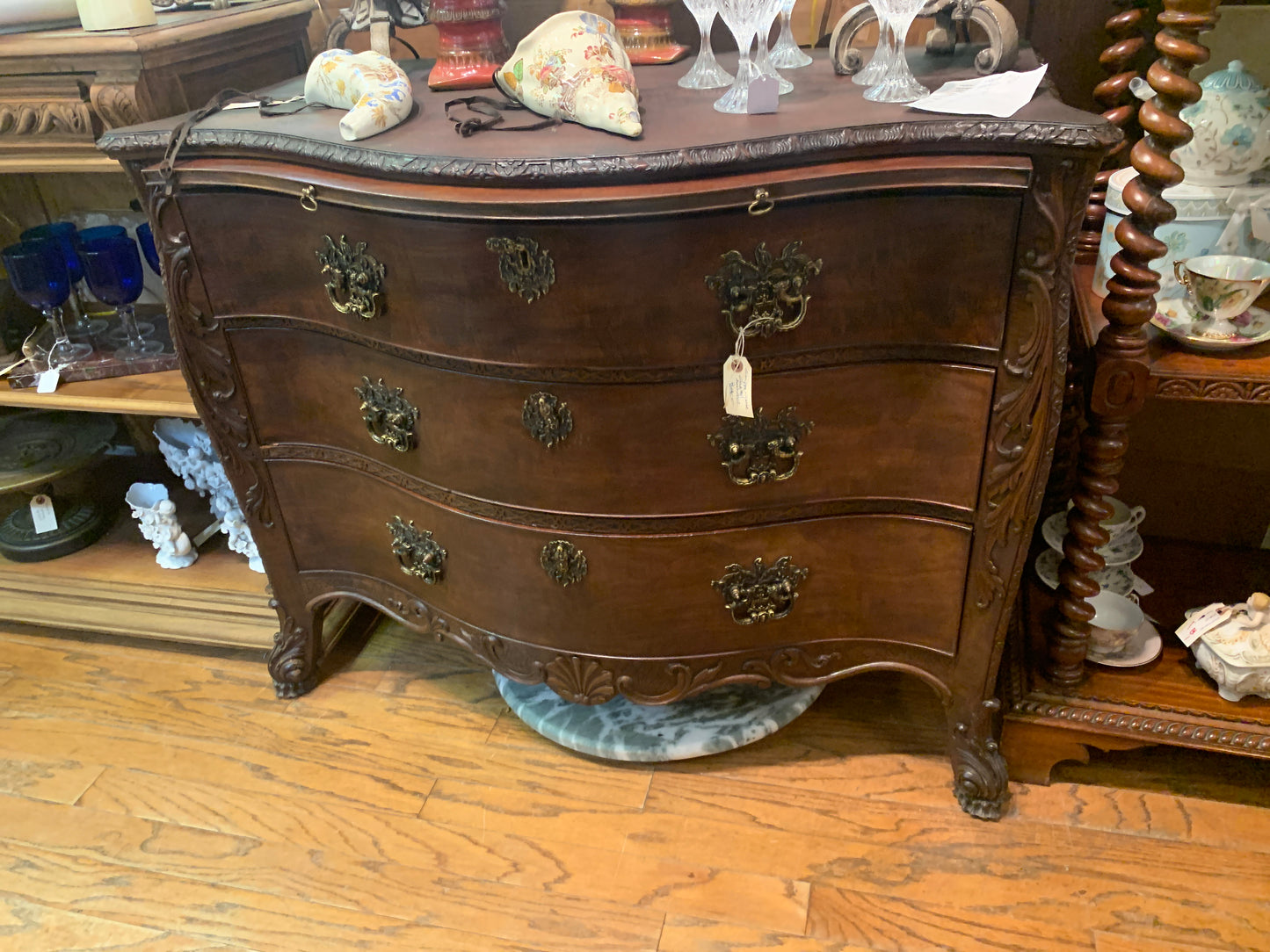506. Chippendale chest