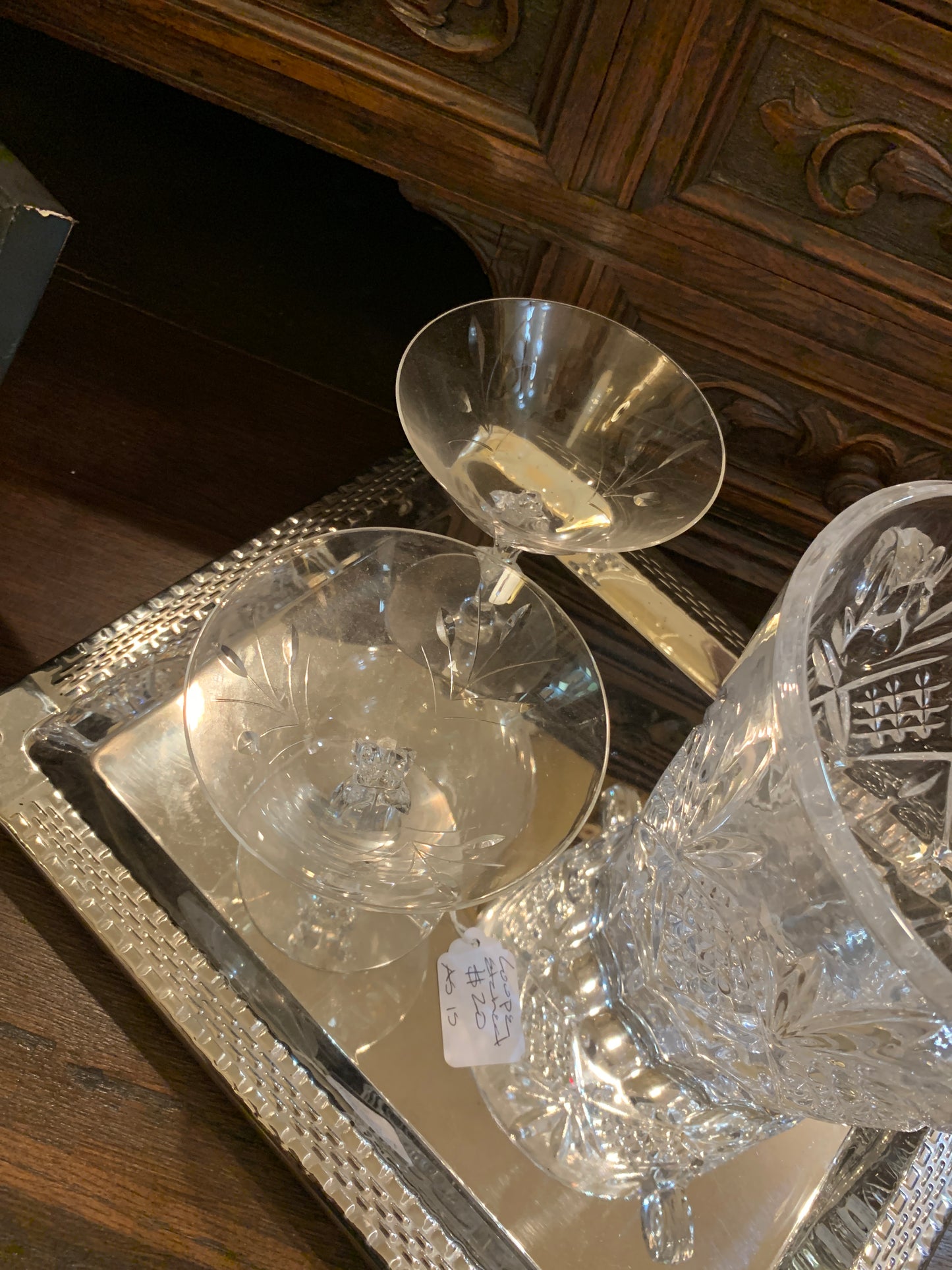 954. Coupe etched pair