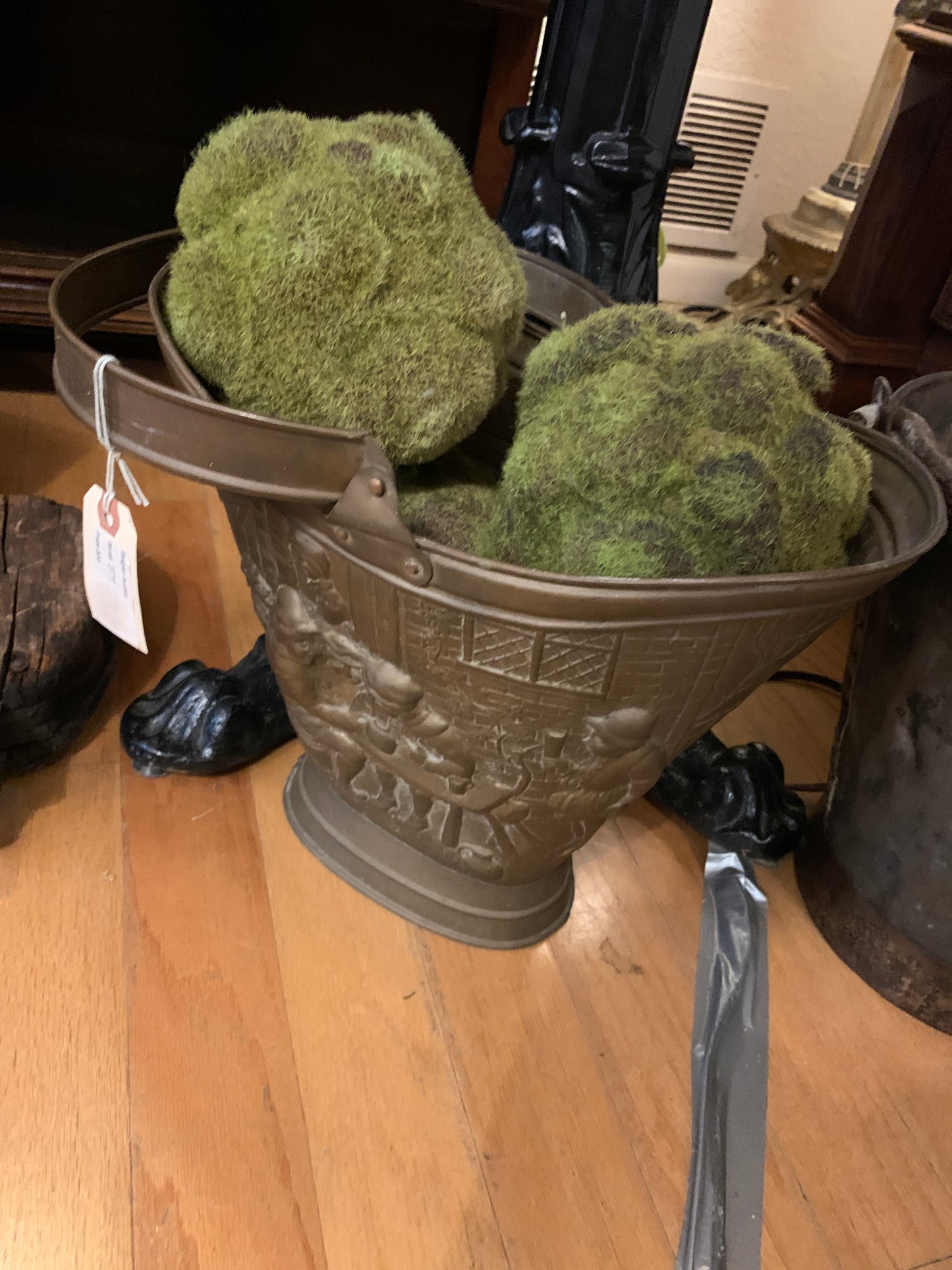 379. Belgian bucket
