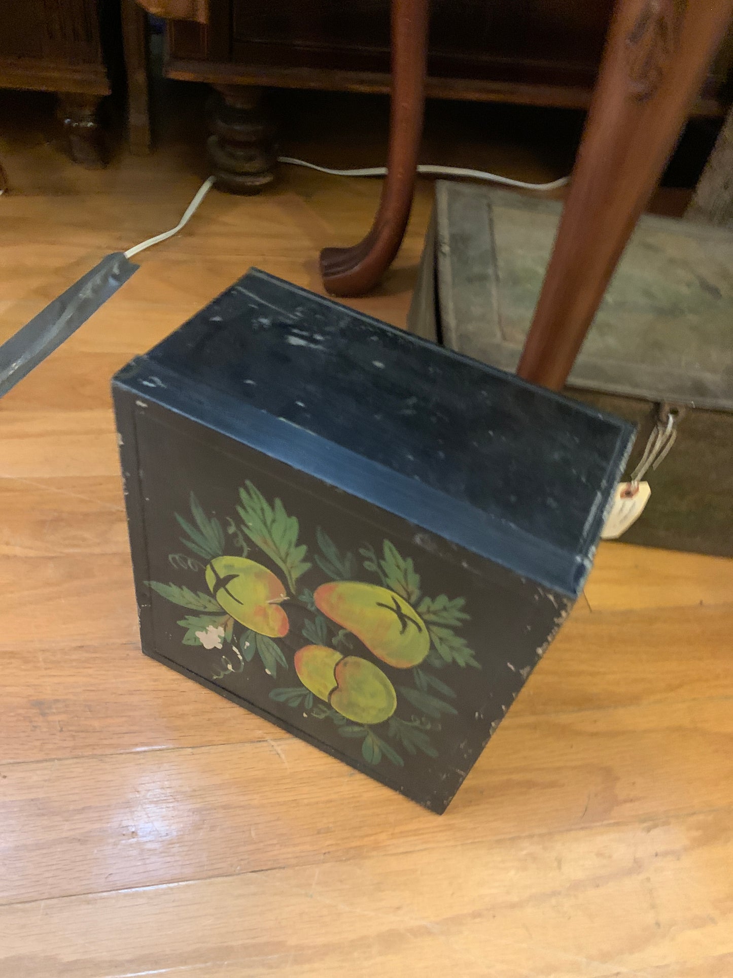550. Old tole box