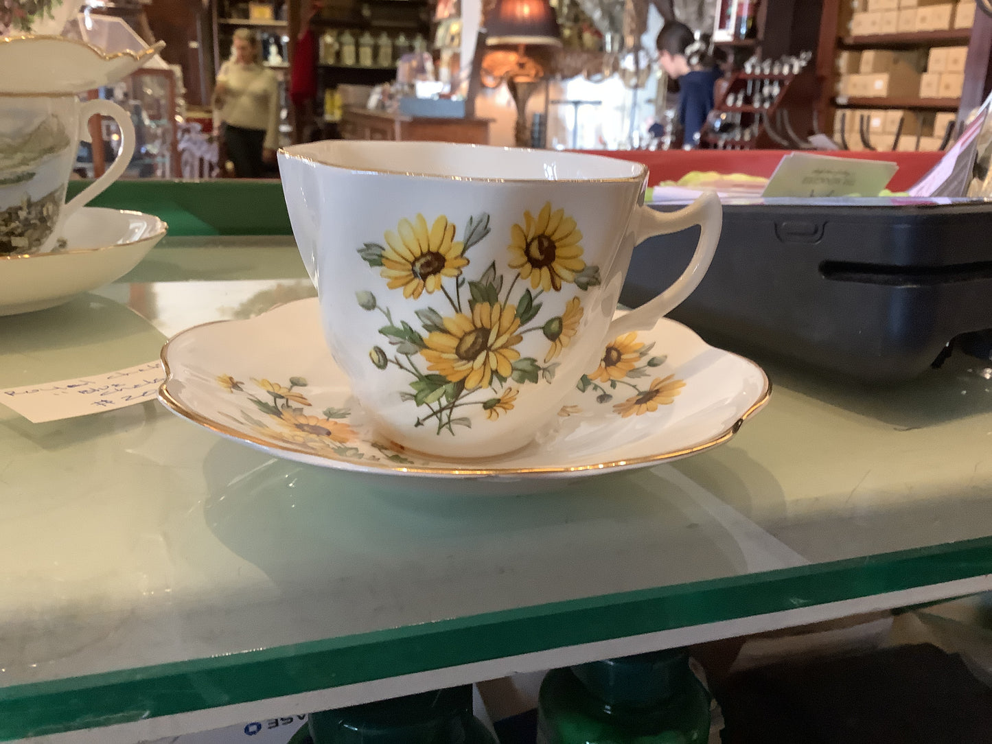 Royal standard brown eye susan teacup