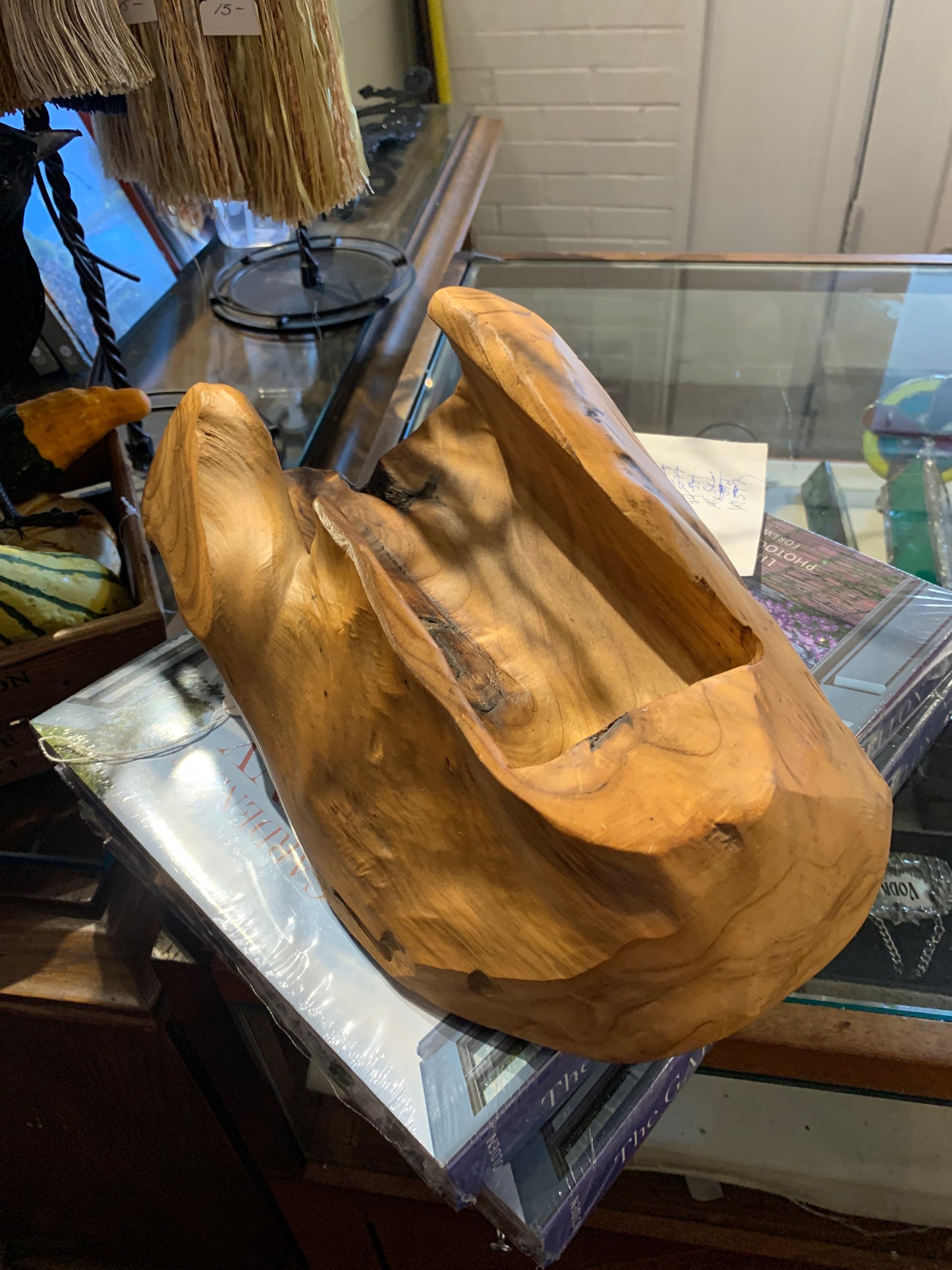 2042. Wood wine bottle holder