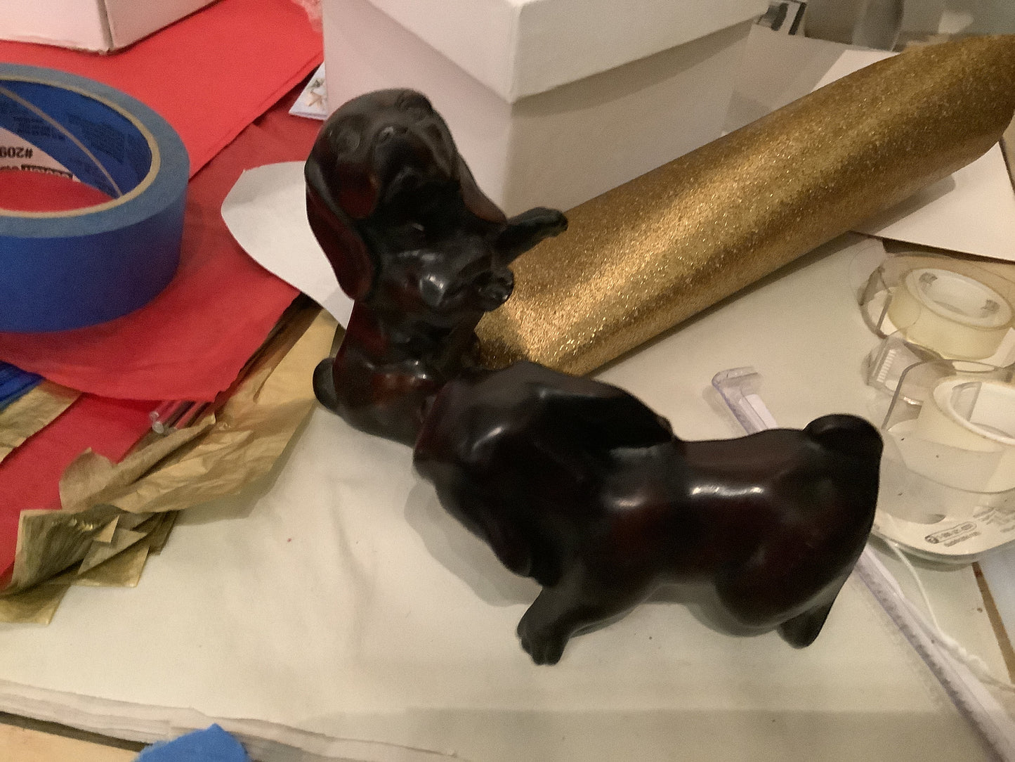 3075. Little dog figures