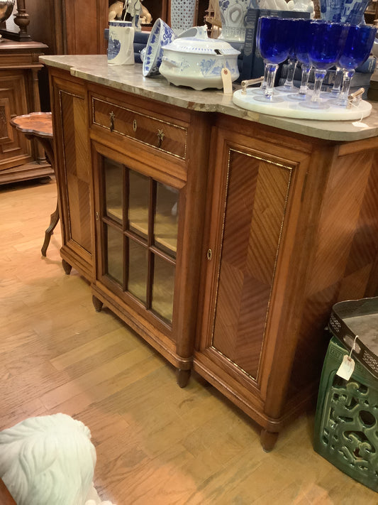 1032. Marble top directorie buffet
