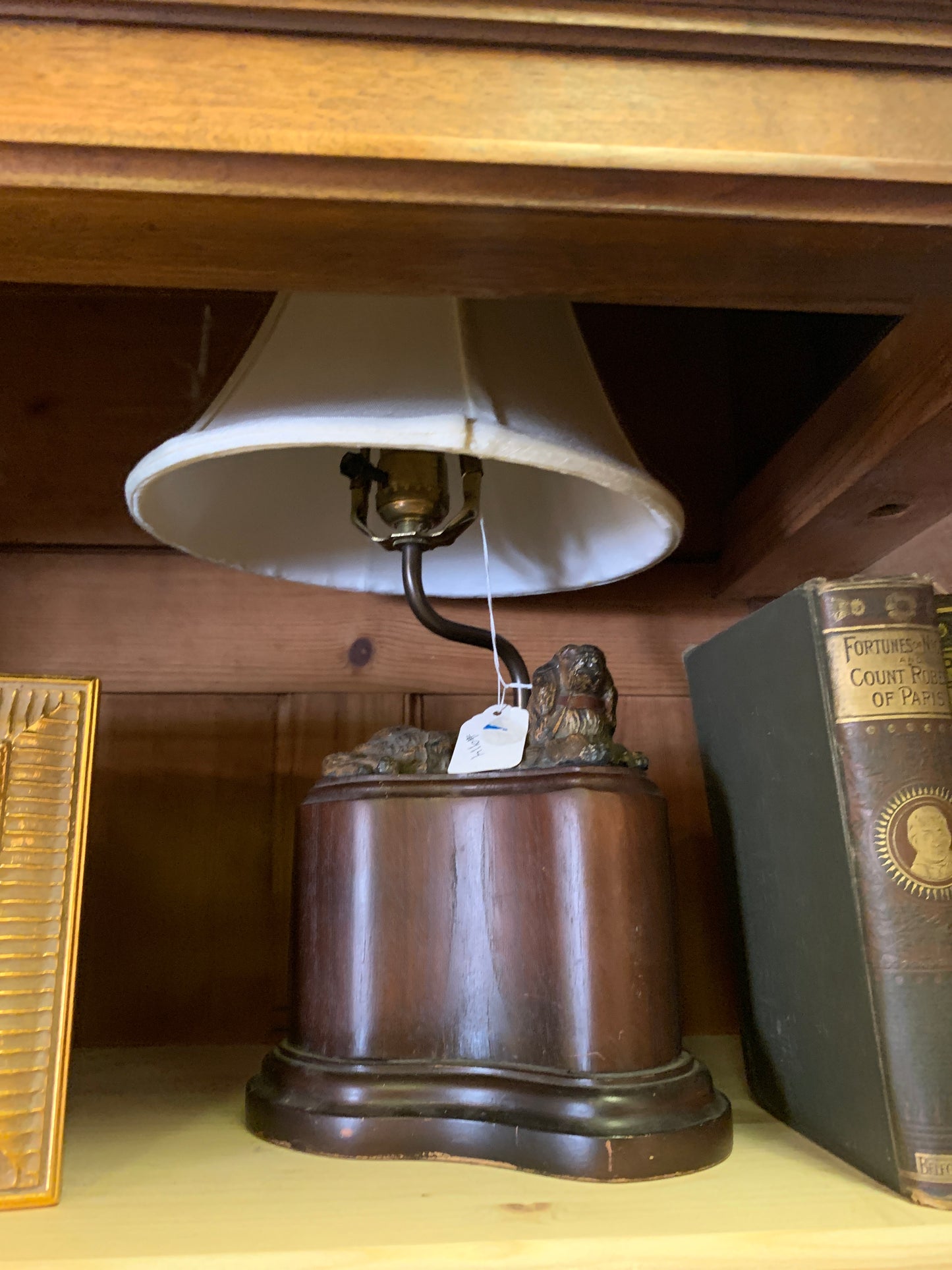 914. Dog lamp