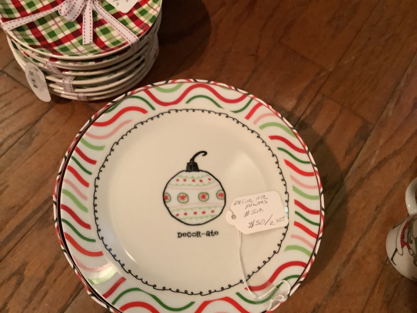 518. Christmas decorate plates /8