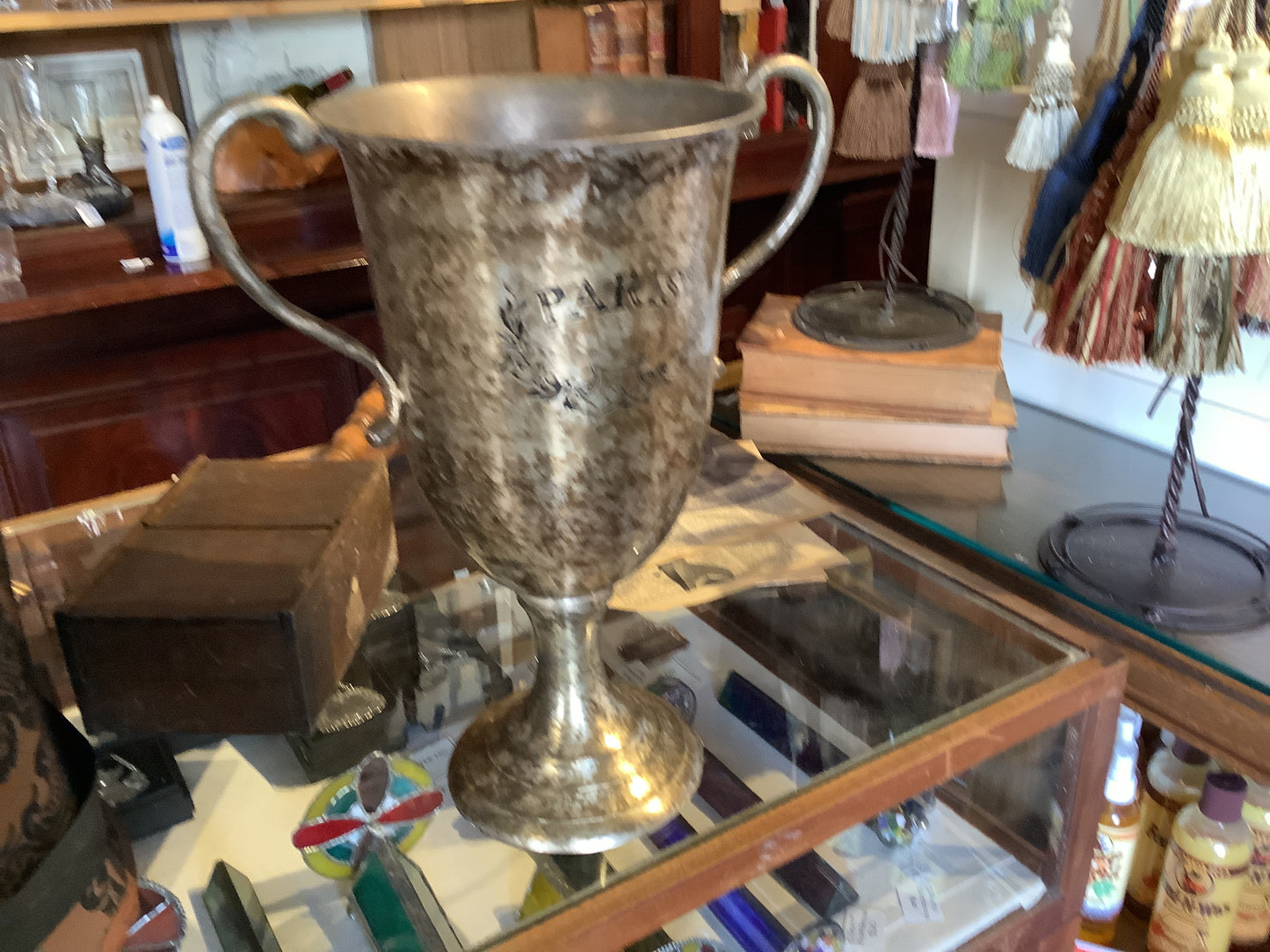 1915. Paris trophy vase