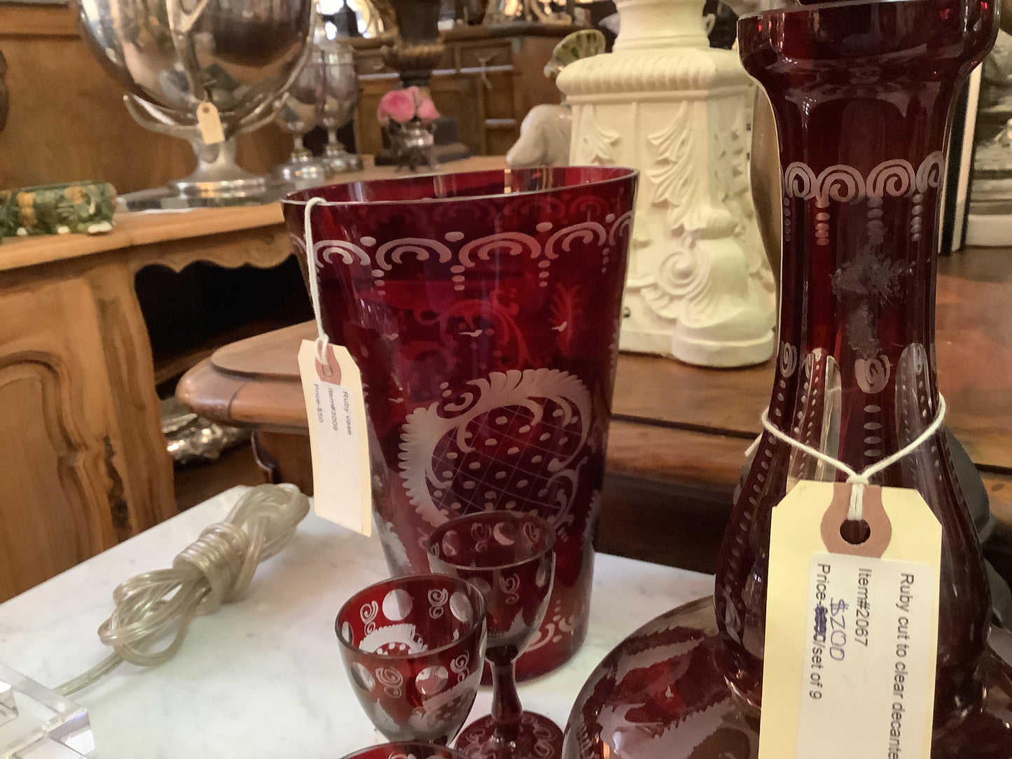3009. Ruby vase