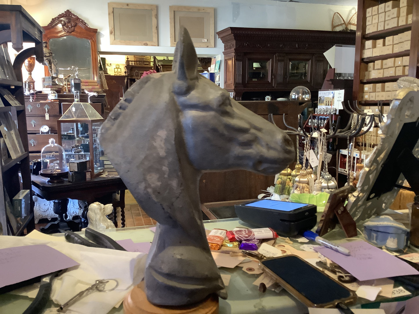 1179. Hitching post horse head