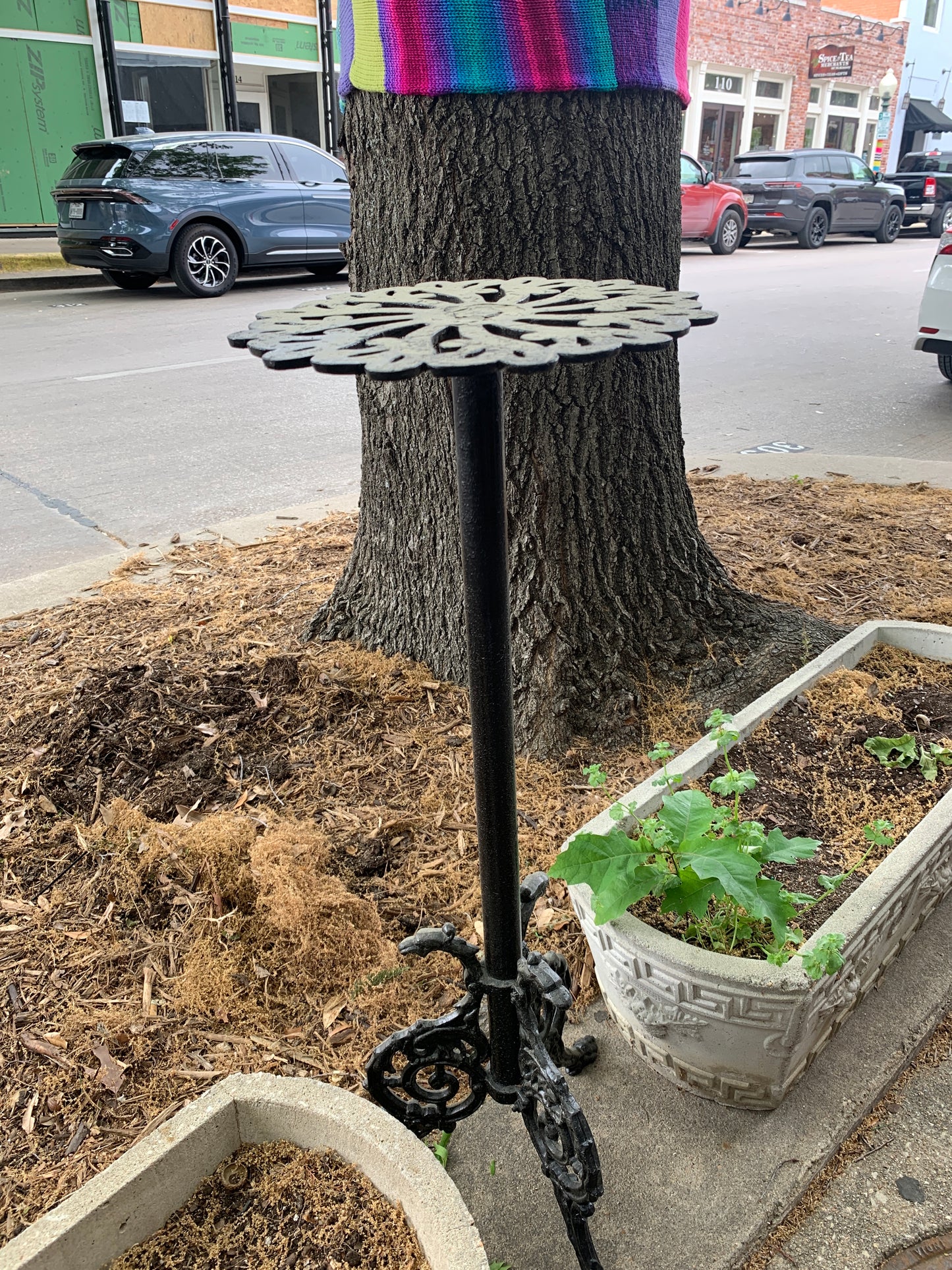 39. Black iron plant stands