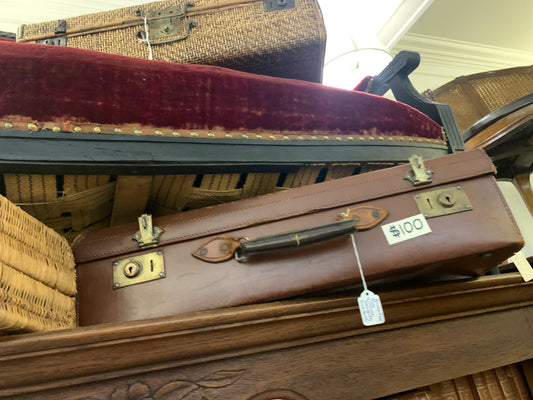492. British Flax Fibre suitcase