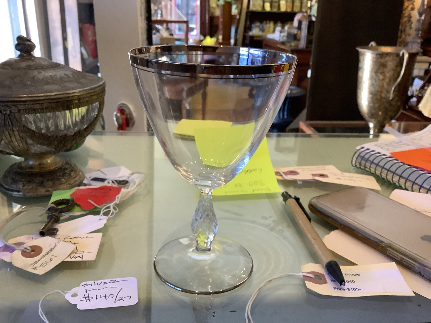 970. Silver rim glasses/21