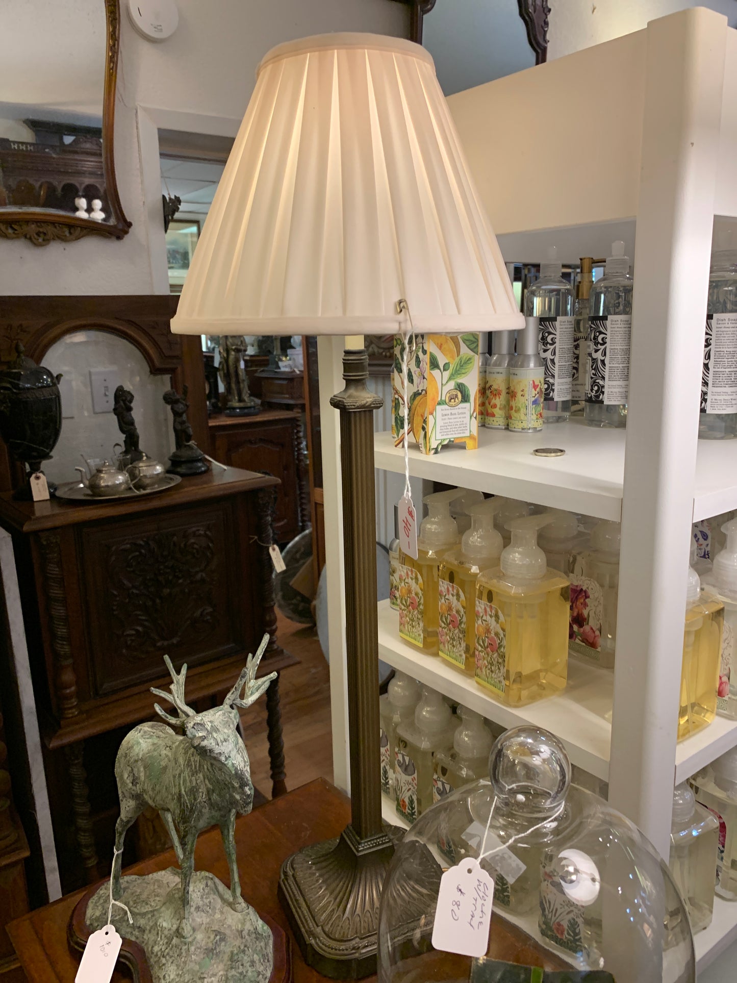 1012. Single gold lamp