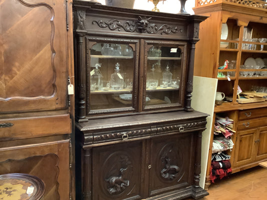 463. French hunt display / bookcase cabinet