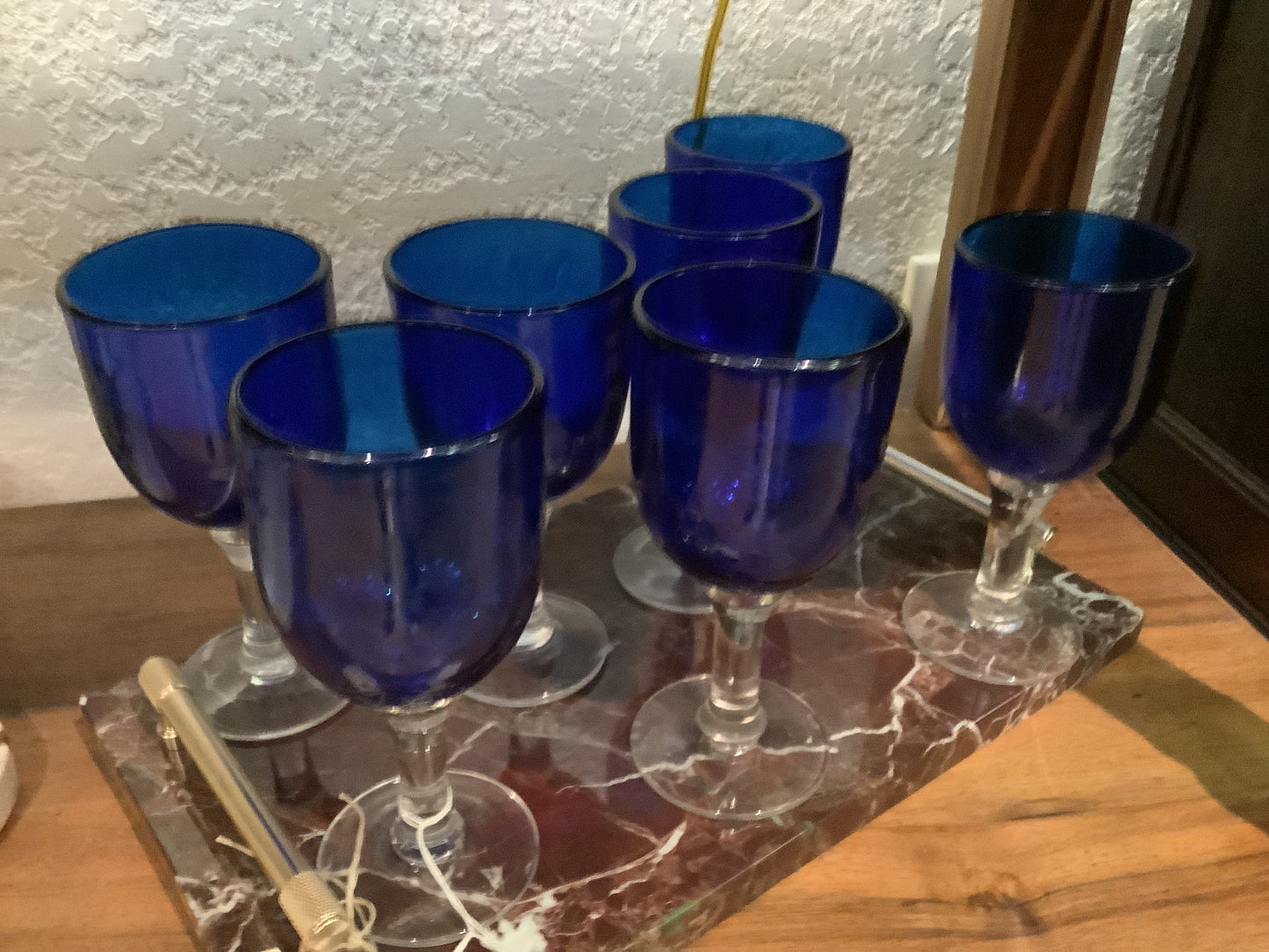 1107. Cobalt wine glasses/7